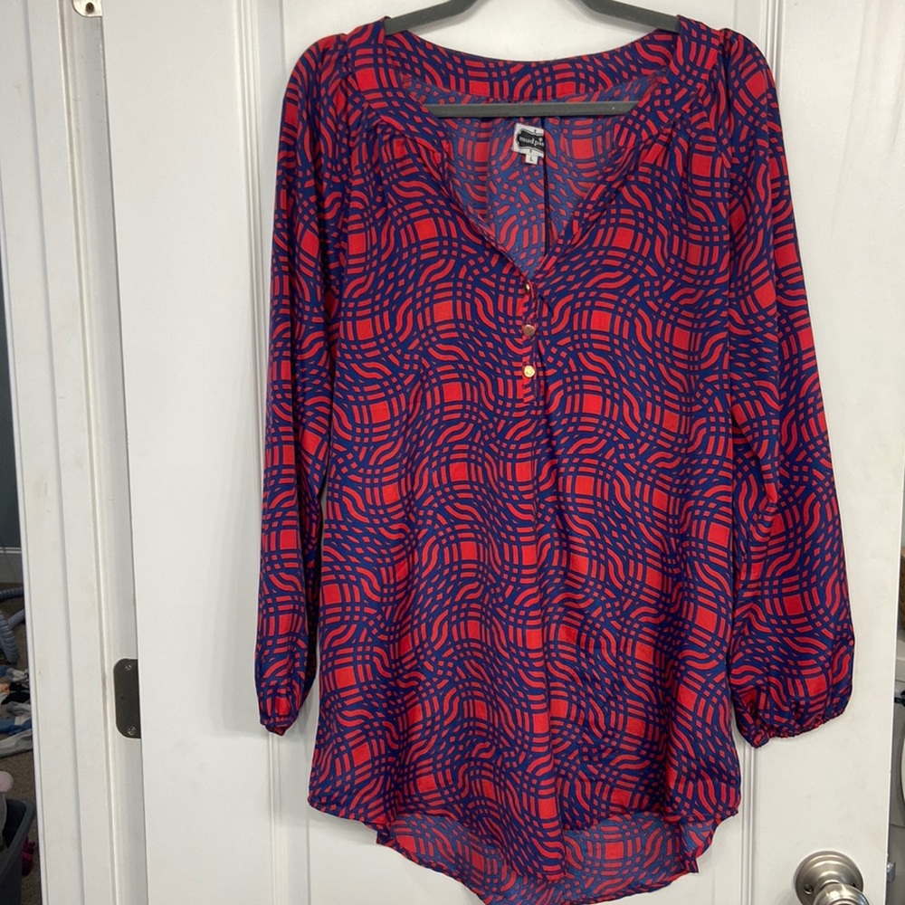Mud Pie Women’s Tunic Large Red/Blue Designs 3 gold buttons in front V-neck